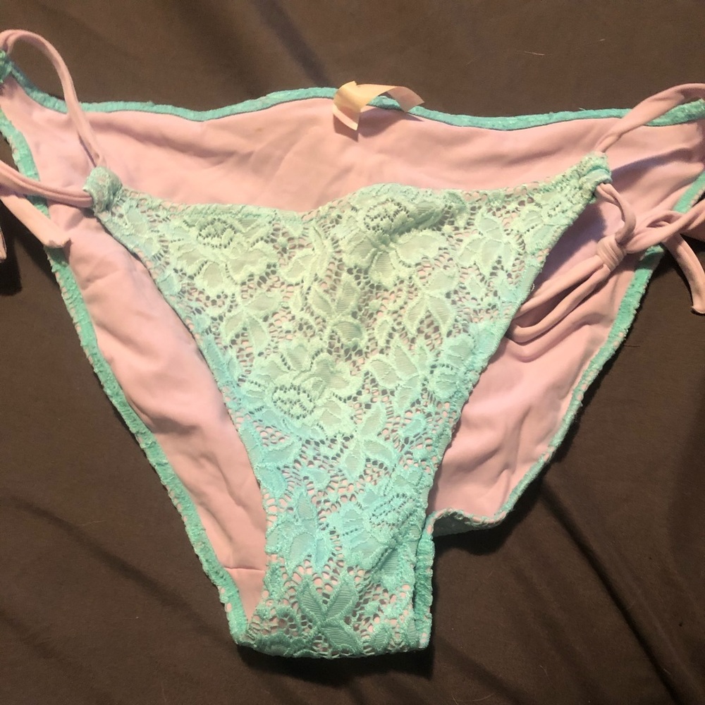Bikini bottom